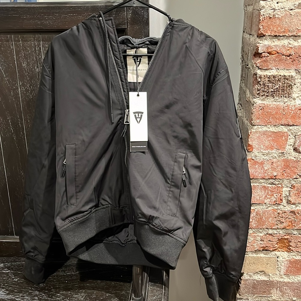 Tytherless Lightweight Jacket size small